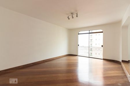 Apartamento à venda com 190m², 4 quartos e 2 vagasSala