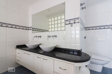 Apartamento para alugar com 190m², 4 quartos e 2 vagasBanheiro Suite 2