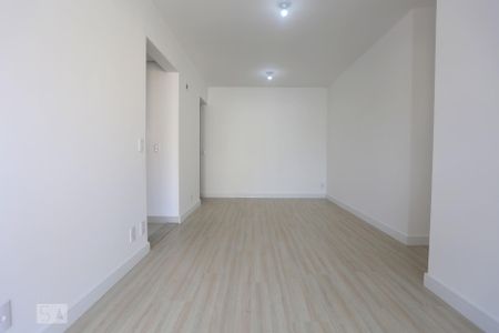 Apartamento para alugar com 70m², 3 quartos e 2 vagas Apartamento para alugar com 70m², 3 quartos e 2 vagasSala