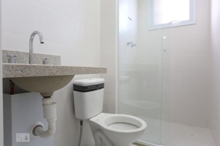 Apartamento para alugar com 70m², 3 quartos e 2 vagas Apartamento para alugar com 70m², 3 quartos e 2 vagasBanheiro