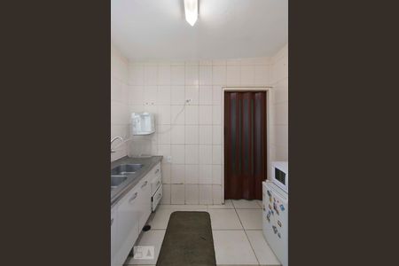 Cozinha 1 de casa à venda com 4 quartos, 226m² em Jardim Peri, São Paulo