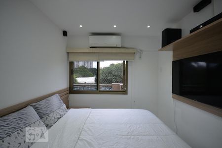 Suíte de apartamento à venda com 3 quartos, 79m² em São Cristóvão, Rio de Janeiro