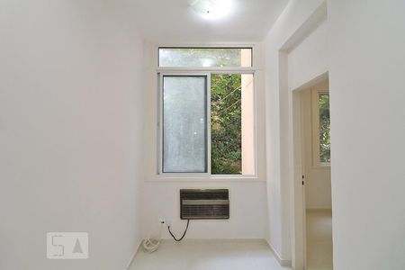 Sala. de apartamento para alugar com 3 quartos, 80m² em Copacabana, Rio de Janeiro