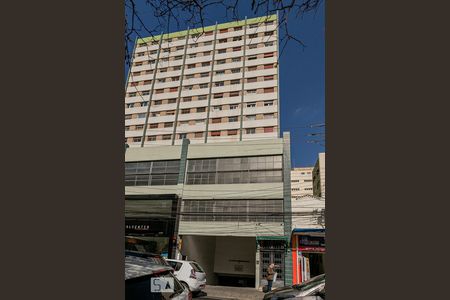 Apartamento para alugar com 42m², 2 quartos e 1 vaga Apartamento para alugar com 42m², 2 quartos e 1 vagaFachada