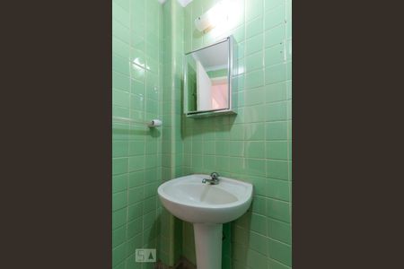 Apartamento para alugar com 42m², 2 quartos e 1 vaga Apartamento para alugar com 42m², 2 quartos e 1 vagaBanheiro