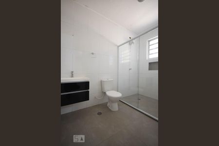 Casa para alugar com 220m², 4 quartos e 4 vagasBanheiro Suíte 2