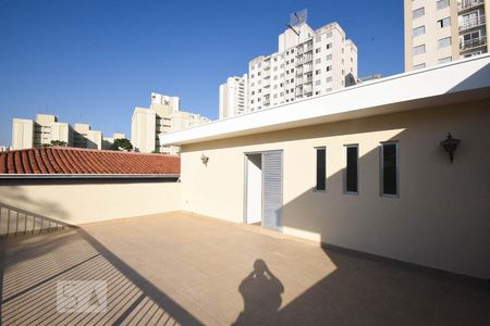 Casa para alugar com 220m², 4 quartos e 4 vagasTerraço