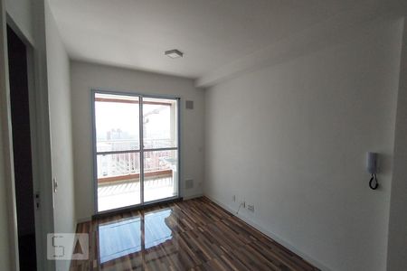 Sala studio de kitnet/studio para alugar com 1 quarto, 35m² em Cambuci, São Paulo