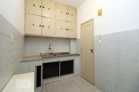 Apartamento à venda com 95m², 2 quartos e sem vaga Apartamento à venda com 95m², 2 quartos e sem vagaCozinha.