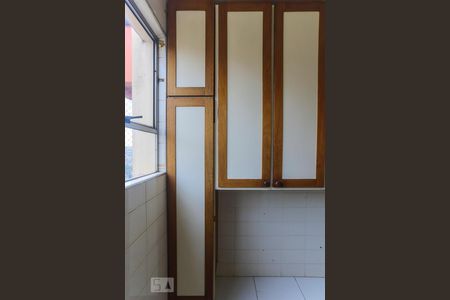 Apartamento à venda com 55m², 2 quartos e 1 vagaÁrea de Serviço Armário