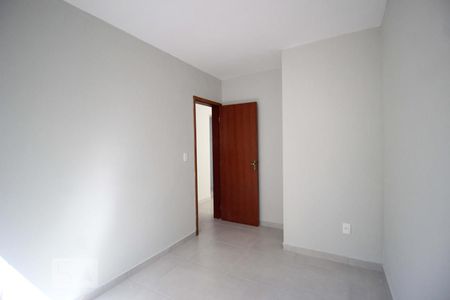 Quarto 1 de apartamento para alugar com 2 quartos, 75m² em Jaqueline, Belo Horizonte