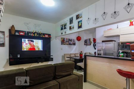 Sala de Estar de casa para alugar com 3 quartos, 150m² em Vila Marte, São Paulo