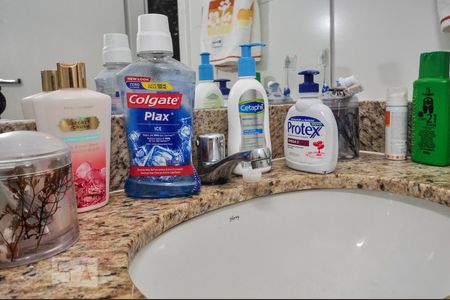 Apartamento à venda com 68m², 2 quartos e 1 vagaBanheiro Social