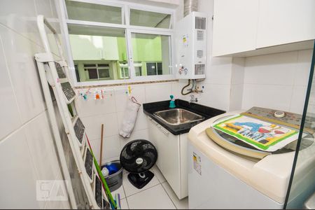 Apartamento à venda com 68m², 2 quartos e 1 vagaCozinha e Área de Serviço