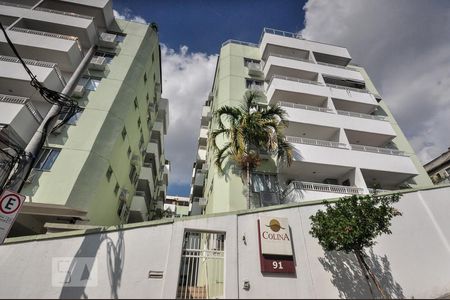 Apartamento à venda com 68m², 2 quartos e 1 vagaFachada