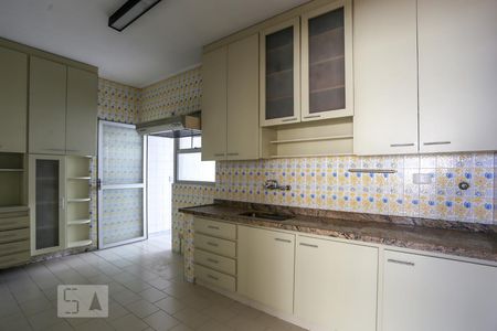 Apartamento à venda com 160m², 3 quartos e 1 vagaCozinha