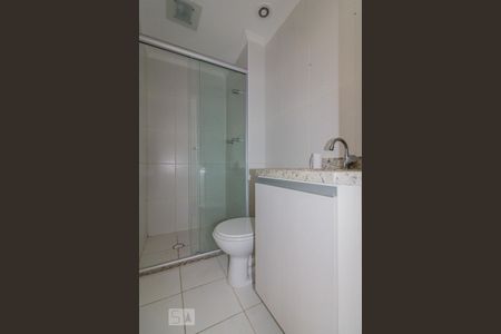 Banheiro de apartamento para alugar com 3 quartos, 66m² em Vila Metalúrgica, Santo André