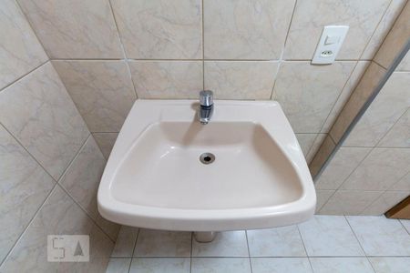 Banheiro Social de apartamento para alugar com 1 quarto, 48m² em Vila Paulista, São Paulo