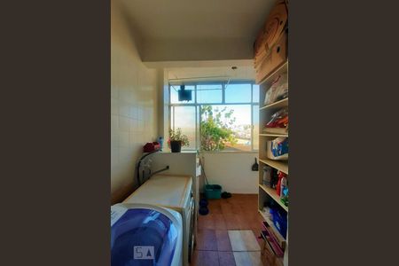 Apartamento à venda com 72m², 3 quartos e sem vagaÁrea de Serviço