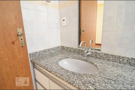 Banheiro da Suíte de apartamento para alugar com 3 quartos, 70m² em Nova Granada, Belo Horizonte