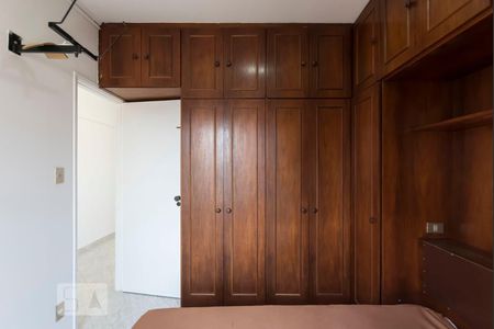 Quarto (Armários) de apartamento para alugar com 1 quarto, 40m² em Ipiranga, São Paulo