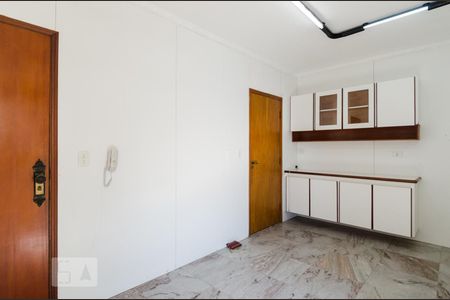 Apartamento à venda com 126m², 3 quartos e 2 vagasCozinha