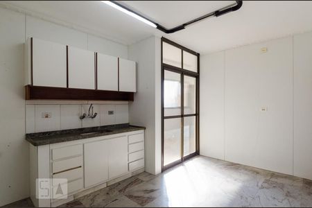Apartamento à venda com 126m², 3 quartos e 2 vagasCozinha