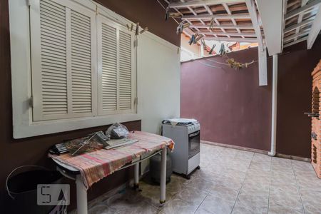 Casa à venda com 97m², 2 quartos e 2 vagasÁrea de serviço