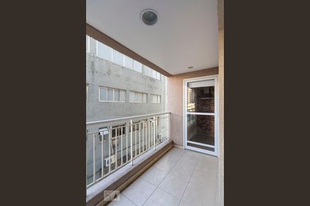 Apartamento à venda com 58m², 2 quartos e sem vagaVaranda