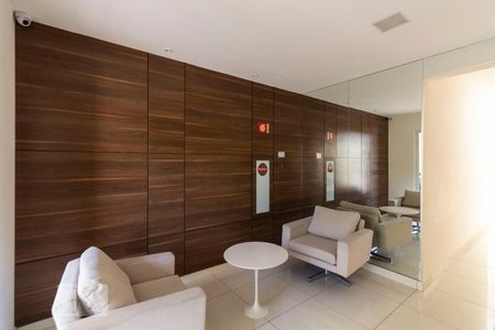 Apartamento à venda com 58m², 2 quartos e sem vagaHall social