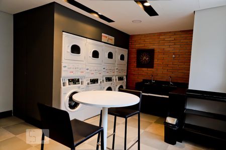 Studio à venda com 34m², 1 quarto e 1 vagaLavanderia coletiva