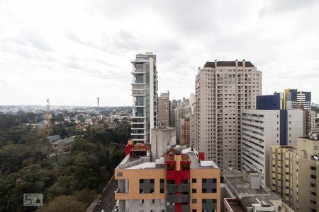 Vista Quarto 1 de apartamento para alugar com 3 quartos, 190m² em Bigorrilho, Curitiba