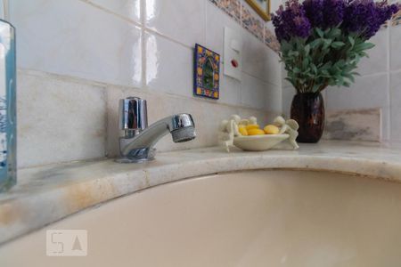 Banheiro de apartamento à venda com 2 quartos, 67m² em Nova Piraju, São Paulo