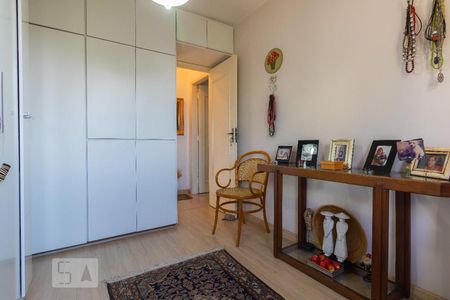 Apartamento à venda com 67m², 2 quartos e 1 vagaQuarto 2