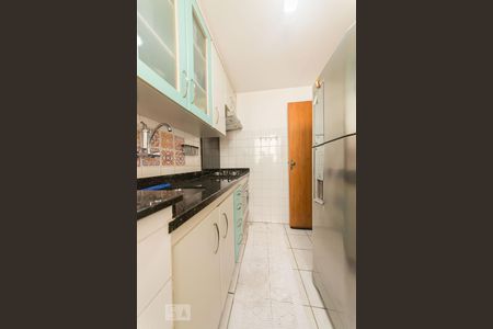 Cozinha de apartamento à venda com 2 quartos, 44m² em Vila Pompéia, Campinas