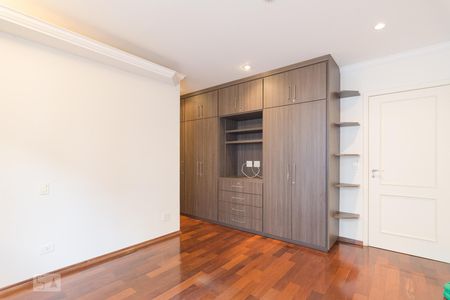 Casa para alugar com 470m², 4 quartos e 5 vagas Casa para alugar com 470m², 4 quartos e 5 vagasQuarto Suite 4