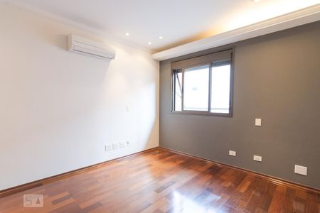 Casa para alugar com 470m², 4 quartos e 5 vagas Casa para alugar com 470m², 4 quartos e 5 vagasQuarto Suite 4