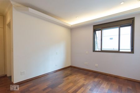 Casa para alugar com 470m², 4 quartos e 5 vagas Casa para alugar com 470m², 4 quartos e 5 vagasQuarto Suite 5