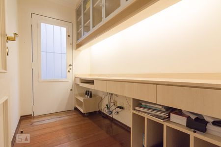 Casa para alugar com 470m², 4 quartos e 5 vagas Casa para alugar com 470m², 4 quartos e 5 vagasEscritório