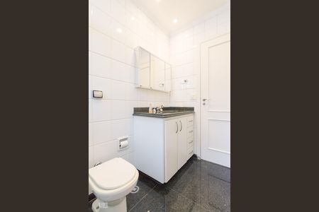 Casa para alugar com 470m², 4 quartos e 5 vagas Casa para alugar com 470m², 4 quartos e 5 vagasBanheiro da Suite 4