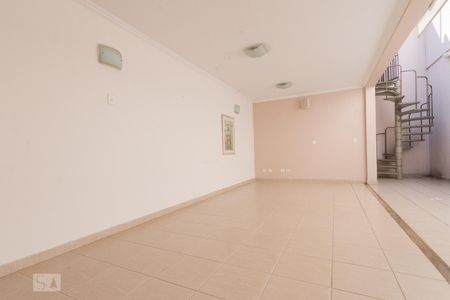 Casa para alugar com 470m², 4 quartos e 5 vagas Casa para alugar com 470m², 4 quartos e 5 vagasChurrasqueira