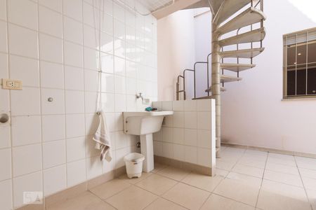 Casa para alugar com 470m², 4 quartos e 5 vagas Casa para alugar com 470m², 4 quartos e 5 vagasÁrea de Serviço