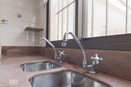 Casa para alugar com 470m², 4 quartos e 5 vagas Casa para alugar com 470m², 4 quartos e 5 vagasCozinha