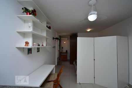 Cozinha  de kitnet/studio à venda com 1 quarto, 30m² em Centro, Niterói