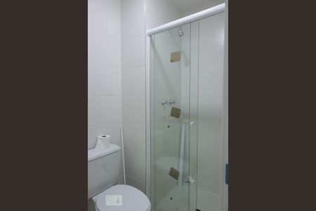 Banheiro de apartamento à venda com 2 quartos, 51m² em Parque União, Jundiaí