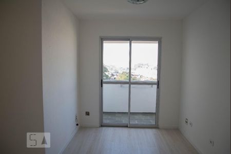 Sala de apartamento à venda com 3 quartos, 65m² em Jardim Peri, São Paulo
