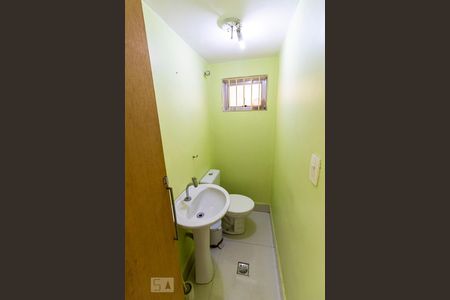 Casa à venda com 286m², 3 quartos e 2 vagasSubsolo - Banheiro de serviço