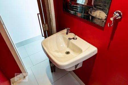 1o. Andar - Lavabo de casa à venda com 3 quartos, 286m² em Vila Mariana, São Paulo