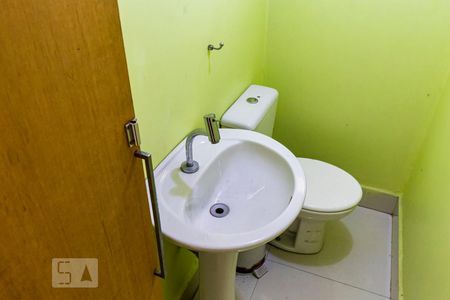 Casa à venda com 286m², 3 quartos e 2 vagasSubsolo - Banheiro de serviço