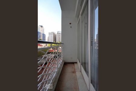 Apartamento à venda com 150m², 3 quartos e 1 vagaVaranda